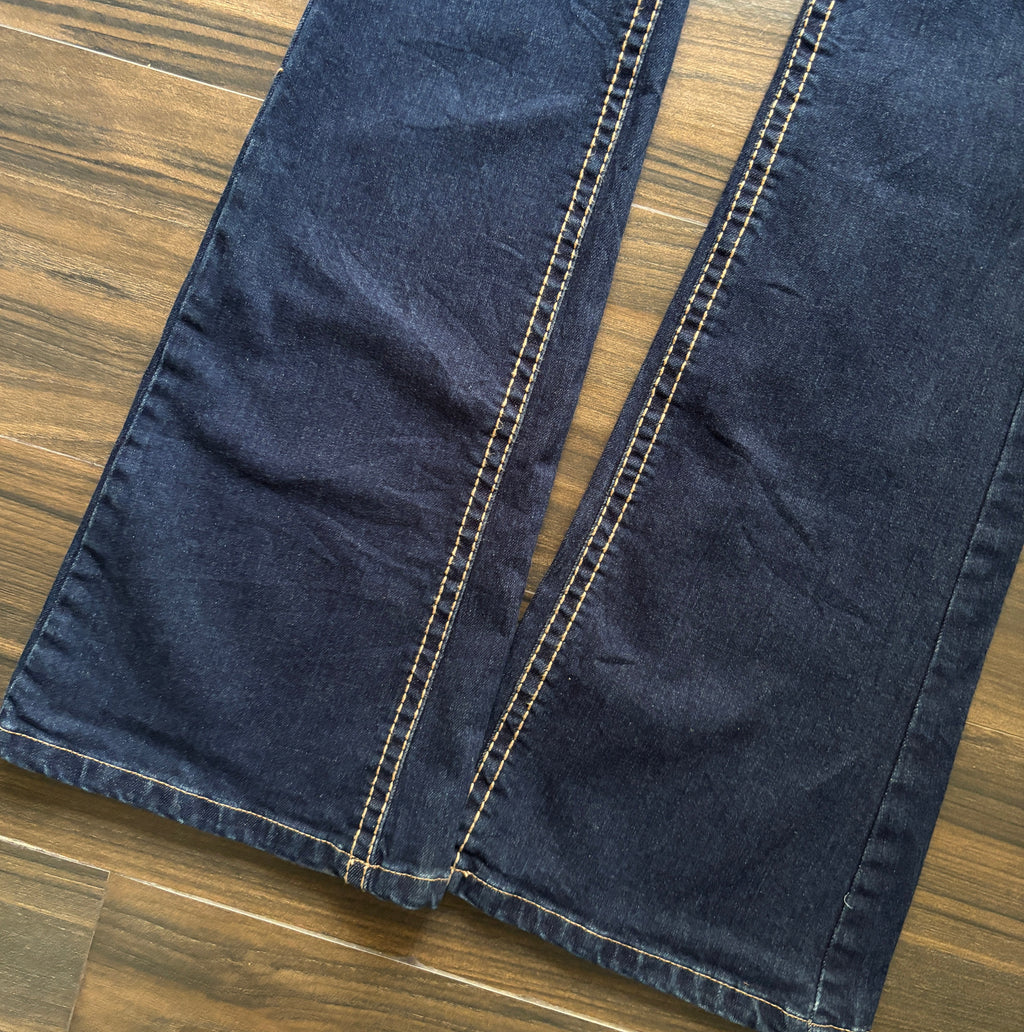 ‧₊˚♪ low rise bootcut (1)